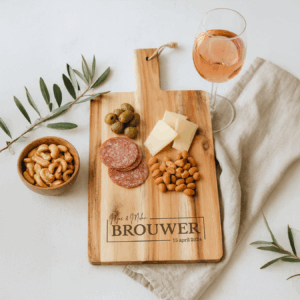 borrelplank met snacks